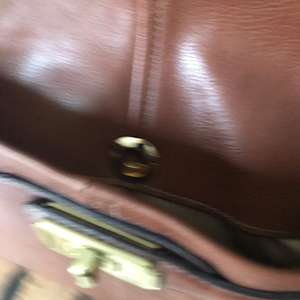 ❗️VIDEO ❗️COACH CHELSEA LEATHER ASHLYN HOBO